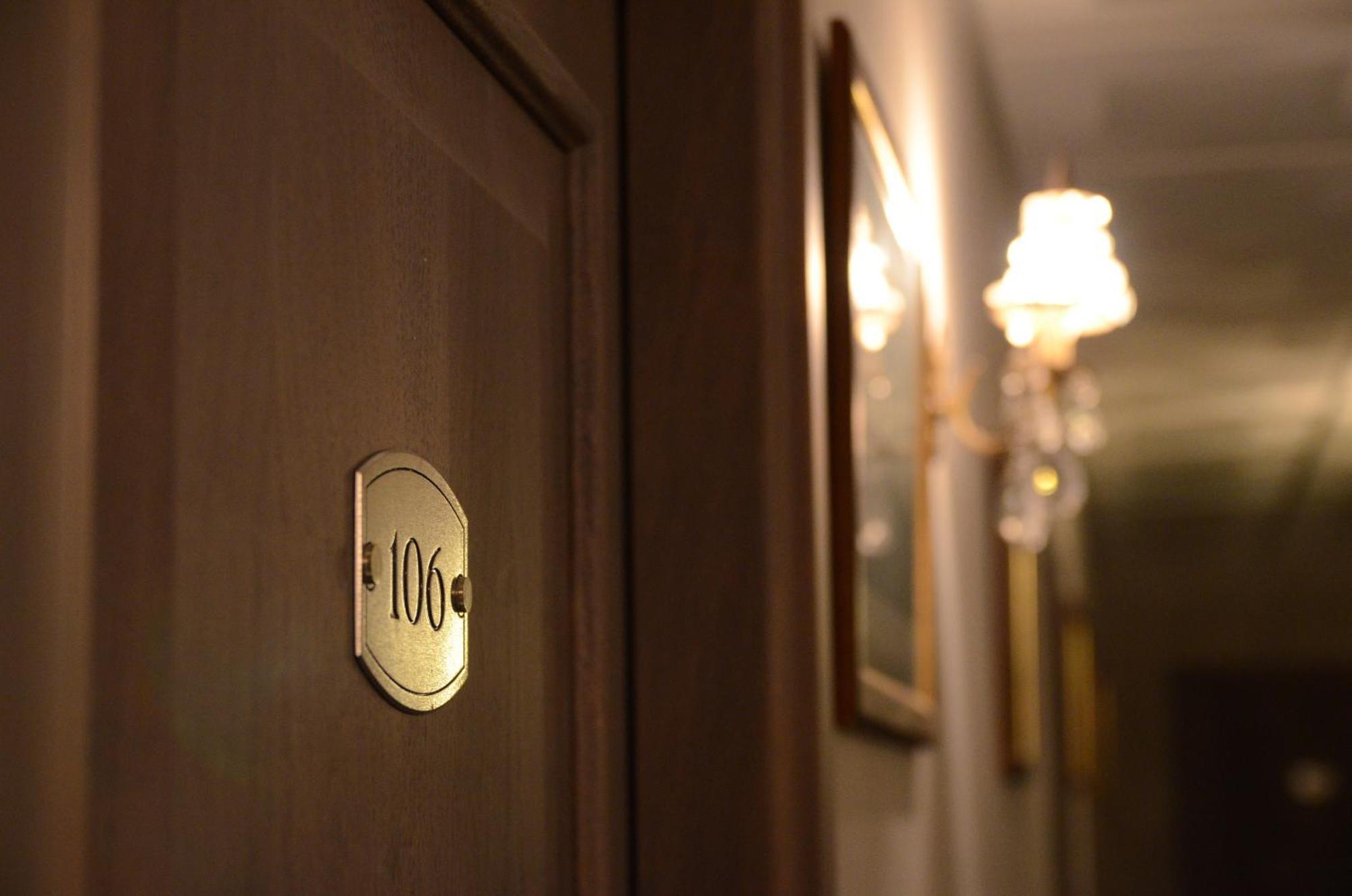 Hotel Marisa Альбенга Экстерьер фото