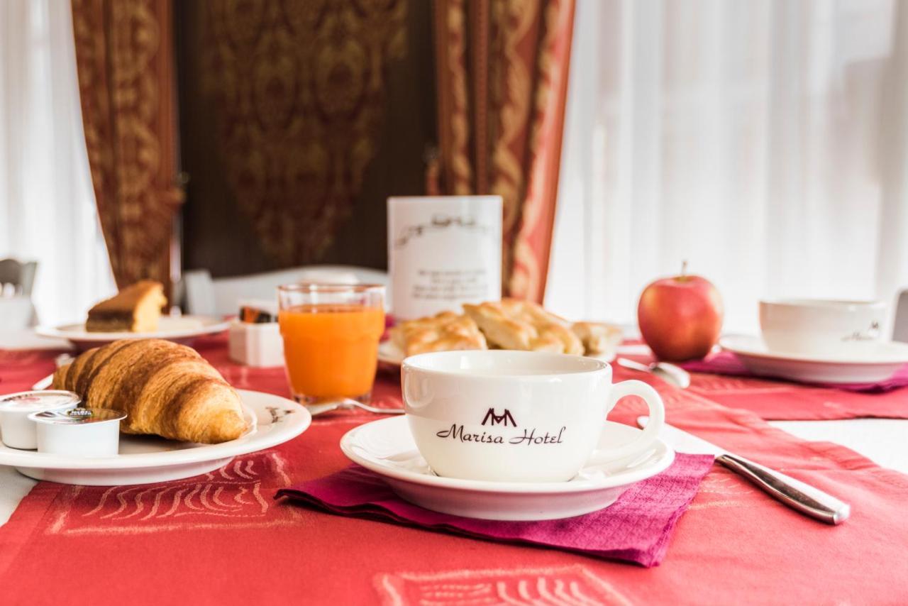 Hotel Marisa Альбенга Экстерьер фото