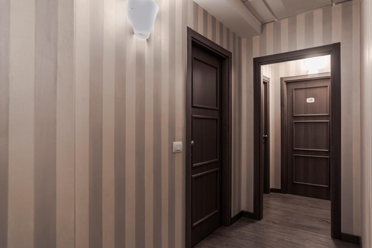Hotel Marisa Альбенга Экстерьер фото