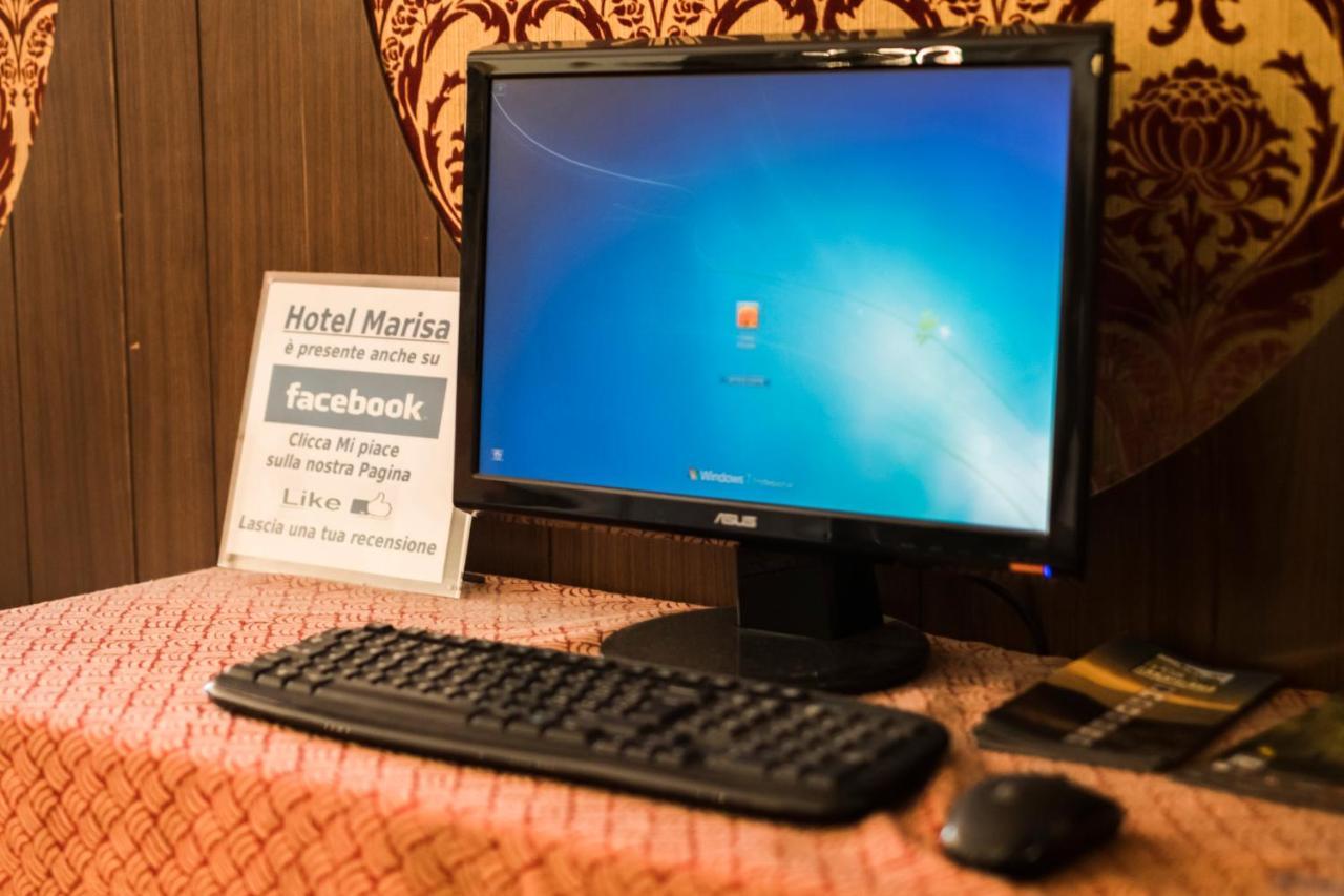 Hotel Marisa Альбенга Экстерьер фото